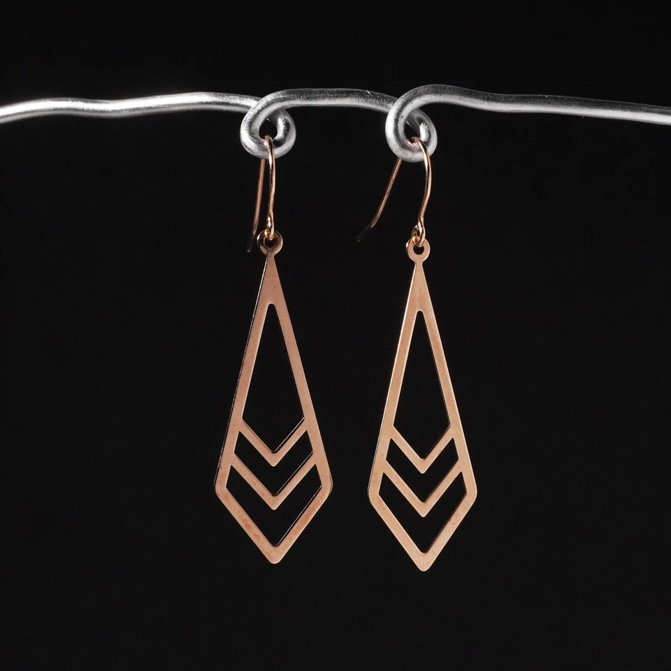 Brincos pendentes de ouro rosa 10 quilates estilo art déco em forma de pipa gancho gota - Imagem 1 de 4