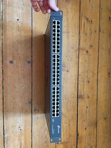 TP-LINK TLSG1048D Commutateur de bureau Gigabit 48 ports monté en rack - Photo 1/3
