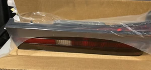NOS OEM 1983-85 Ford Escort / 81-85 Mercury Lynx Tail Light Assembly LH Driver - Bild 1 von 3