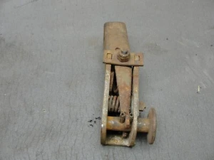 VINTAGE HURST COMPETITION PLUS 4 SPEED SHIFTER PUSH IN HANDLE SECTION - Picture 1 of 4