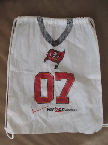 2007 TAMPA BAY BUCCANEERS TOTE BACKPACK Cover