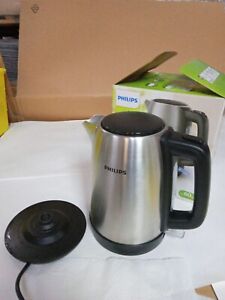 Electric Kettle 1.7L Capacity with Spring Lid. M412