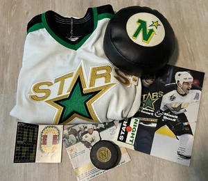Dallas Stars North Stars CCM NHL 1991 #9 Jersey Mn's Sz. LG. plus collectables - Picture 1 of 3
