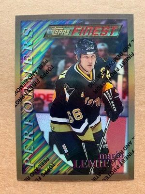 Mario Lemieux 1995-96 Topps Finest #190 Performers GOLD REFRACTOR w/ Peel RARE - Image 1 of 2