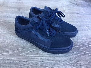 vans running sneakers