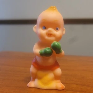 Vintage Rubber Squeaky Kewpie Kewpie Baby Doll Boxing Gloves 3 3/4" Taiwan - Picture 1 of 6