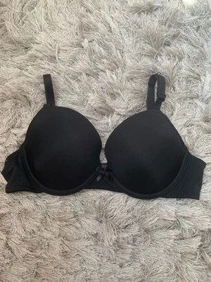 New Look Lovely Black Padded Bra 32b New - Image 1 of 4