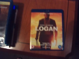 Logan Blu-ray (2017) Hugh Jackman, Mangold (DIR) cert 15 2 discs free p=p - Picture 1 of 2