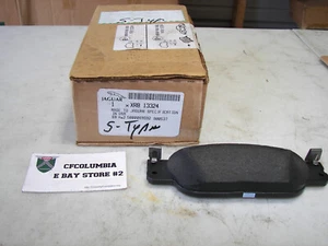 Jaguar OE Brake Pad Set XR813324 - Picture 1 of 4
