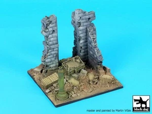 Perro Negro 1/35 Sección de Ruina de Paredes con Escombros Berlín Base Segunda Guerra Mundial (90 mm x 90 mm) D35114 - Imagen 1 de 1