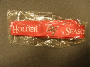 Cordón con soporte de boletos de temporada de los Tampa Bay Buccaneers - Imagen 1 de 2