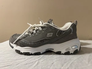 Zapatillas grises Skechers D’Lites para mujer talla 6 - Imagen 1 de 13