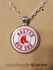 Boston Red Sox Necklace (1" Pendant On 18" Silver Chain), baseball, mlb - Picture 1 of 1