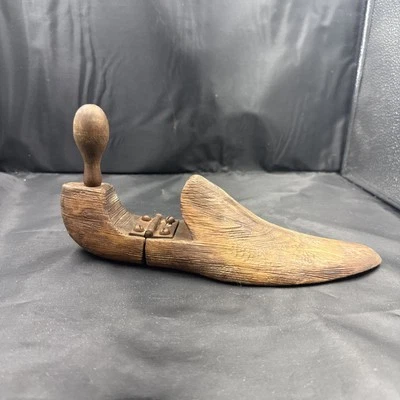 Carved Wooden Shoe Stretcher Inserts Men’s Hinged Antique Vtg - Image 1 of 4