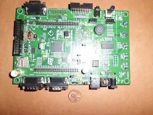 STM32F10X-128k-EVAL BOARD-ARM Cortex-M3 by ST Micro - Imagen 1 de 3