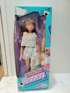 Vintage Hasbro Maxie Slumber Party Sleep Over Ashley Doll 1988 NIB - Picture 1 of 5