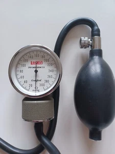 Labtron Sphygmomanometer - Manual Blood Pressure Monitor - Picture 1 of 4