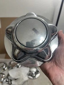 Ford F150 Chrome OEM Center Cap F65A-1A096-JA  (12mm) - Picture 1 of 9