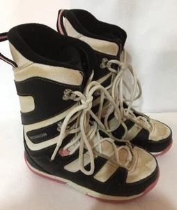 MORROW Blk/White/PINK Girls/Womens Size 4 Snowboard Boots-RARE VINTAGE-SHIPS N24 - Picture 1 of 12