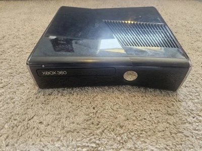 xbox 360 slim 250gb & Digital Games - Image 1 of 4