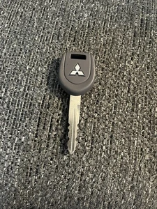 Vintage 2005 Mitsubishi Endeavor Ignition Key - Bild 1 von 1