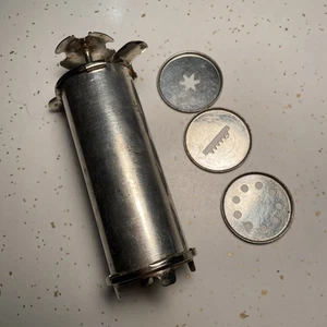 Kleine alte manuelle Aluminium Kekspresse - Bild 1 von 8