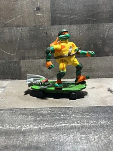 Teenage Mutant Ninja Turtles Thrashing Michelangelo W/Skate Board 2003 TMNT - Picture 1 of 6