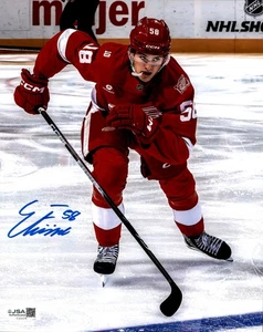 Emmitt Finnie Signed Detroit Red Wings 8x10 Photo #1 JSA COA - Picture 1 of 2