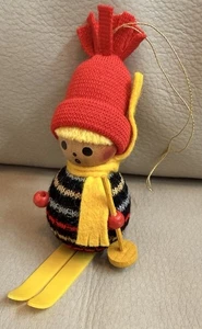 Vintage Steinbach Deutscher Schnee Skifahrer Weihnachten Holz Ornament fehlt ein Skistock - Bild 1 von 4