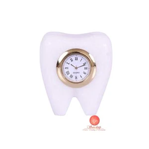 Saudeep India Zahnarzt Schreibtisch Marmor Uhr Zahn Form Für Tischware - Bild 1 von 8