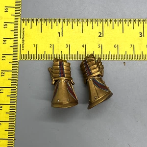 Gold Hands Gauntlets Wrist Attila Leossyr 2 Fodder Mythic Legions 1/12 6" - Picture 1 of 2