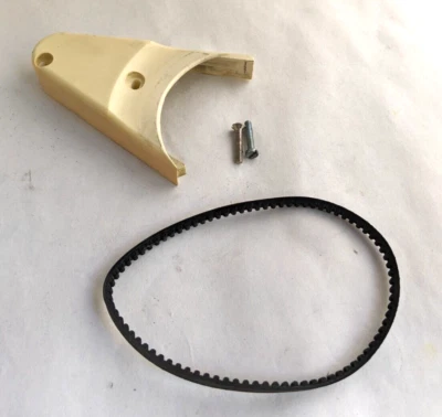 Vintage Singer Merritt 2404 Sewing Machine Parts Motor Belt - Image 1 of 4