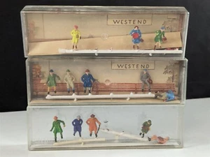 Merten 853 855 859 Passengers Sitting 14 Figures HO Scale - Picture 1 of 8