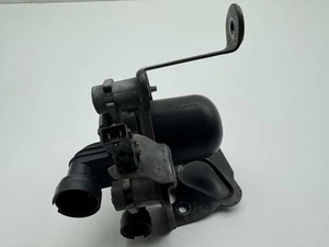 12-15 CHEVROLET VOLT2014-2016 Cadillac ELR Air Injection Pump AA 117438 - Picture 1 of 6