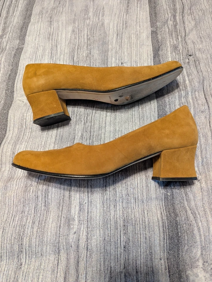 Zapatos sin cordones de cuero marrón Anne Klein para mujer talla 8 hechos en Italia. Foto 1 de 4