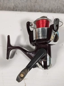 Carrete de pesca giratorio F20L - Imagen 1 de 3