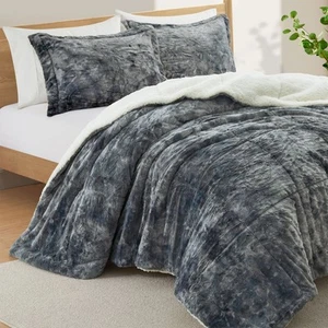 3-Piece Reversible Plush Sherpa Down Alternative Comforter Foggy Gray Full - Que - Picture 1 of 5