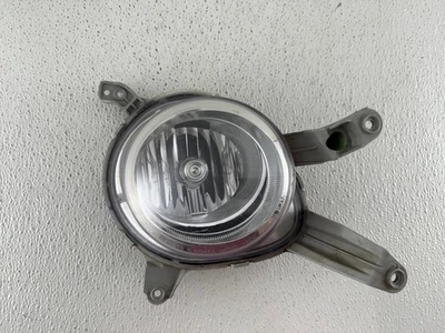 OEM | 2013 - 2017 Hyundai Veloster Halogen Fog Light (Right/Passenger) Foto 1 de 4