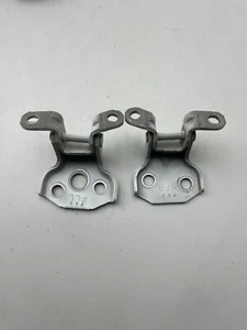 2017 Subaru Forester Driver Left Front Door Hinges Set 60079FA011 OEM P.C. K1X - Picture 1 of 3