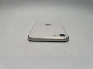 Apple iPhone SE (2022) - 64 GB - White (Unlocked) - GOOD - Picture 1 of 5