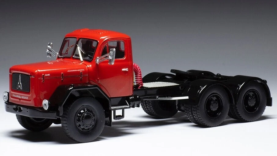 Magirus Jupiter 6x6 Red Camion Truck 1:43 Model IXO MODEL - Immagine 1 di 1