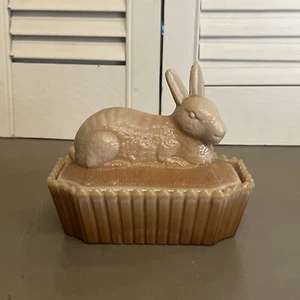 Westmoreland Caramelo Escoria Pintado Conejo En Piquete Cerca Nido Caramelo Plato Caja - Imagen 1 de 6