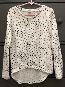 🖤 Old Navy Girls Size XS (5) High Low Heart Print Sweater 🖤 - Picture 1 of 4