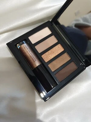 Kevyn Aucoin Emphasize Eye Design Unblinking Eyeshadow Palette Rrp £37 BNIB  - Image 1 of 4