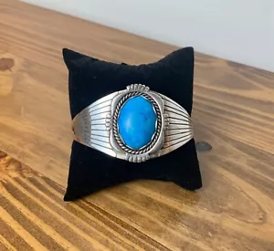 Vintage Estate Sterling Silver & Turquoise Cuff Bracelet Southwest - Picture 1 of 10