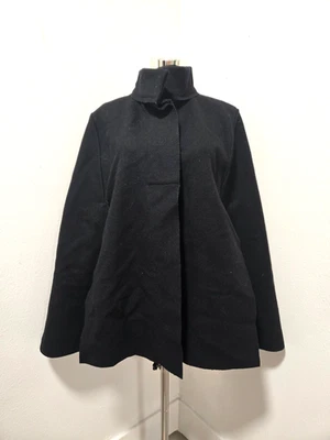 VINTAGE BLACK WOOL FLET MOCK NECK BUTTON FRONT SHORT CAPE - Image 1 of 4
