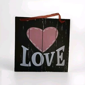 Love Wood Sign, Pink Heart, White Love & Black Background - Picture 1 of 2