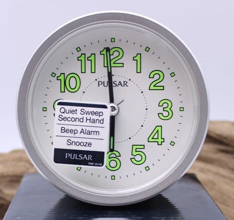 PULSAR SILVER TONE ALARM CLOCK GLOW IN THE DARK NUMBERS NEW IN BOX BATTERY POWER Cover