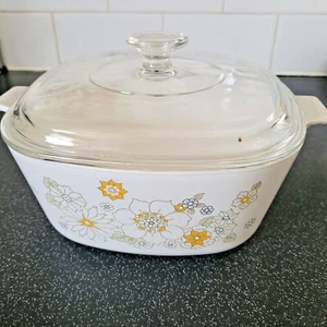 corningware 3Ltr casserole - floral bouquet - Picture 1 of 4