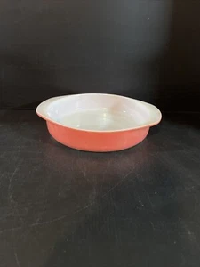Vintage Rare Pyrex 221 8" Flamingo Pink Coral ? Cake Pie Baking Casserole Dish - Picture 1 of 1